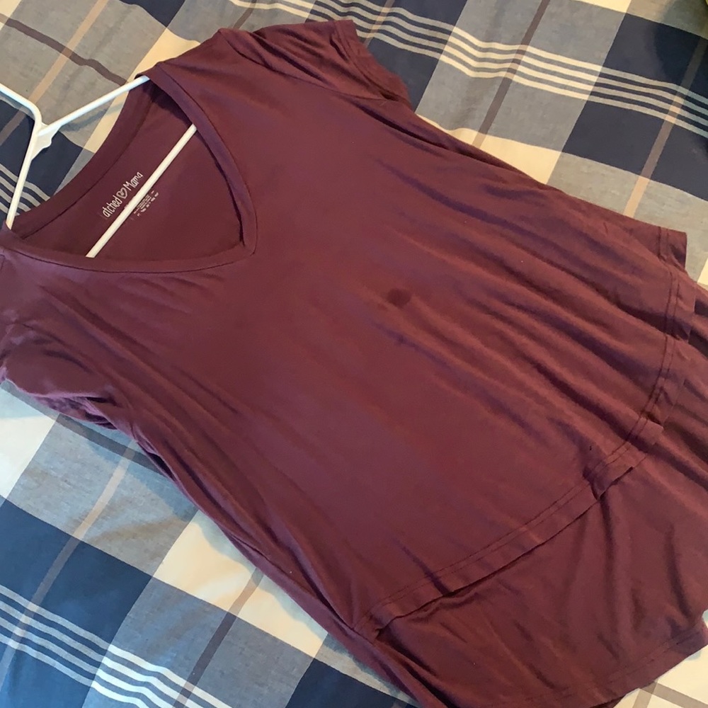 Latched Mama V-neck Nursing Tee 2.0 (Small, Plum